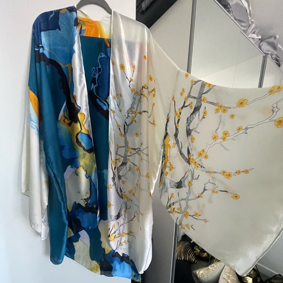 Kimono /dress- one sz fits most sm-3X - Picture 8 of 9